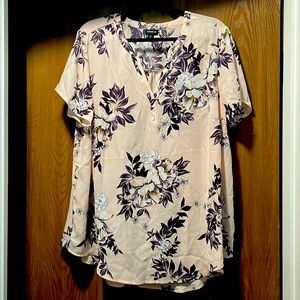 Torrid Georgette short sleeve v neck Blouse